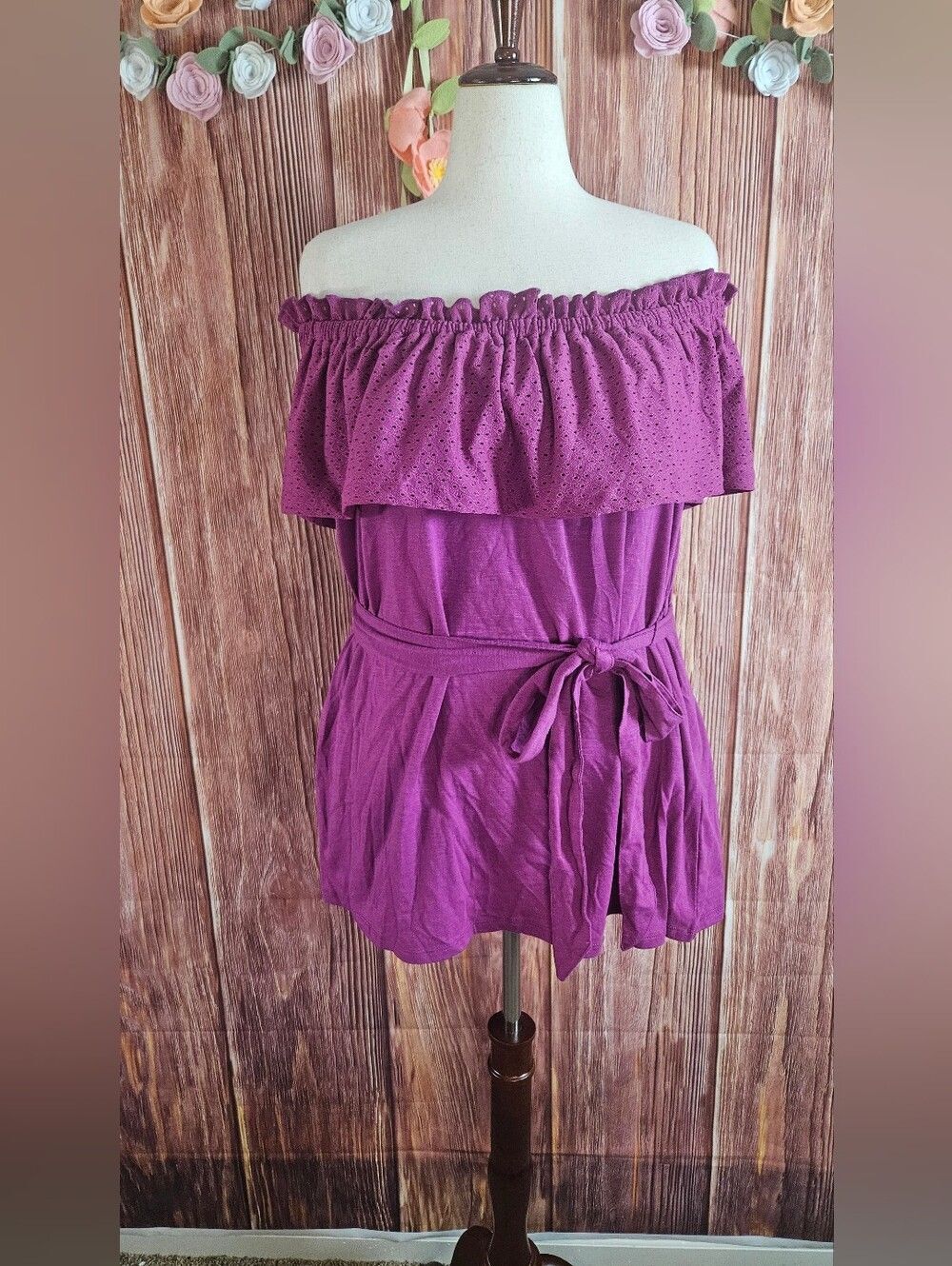 Lane Bryant Eyelet Lace Ruffle Knit Top Plus Size 18/20
